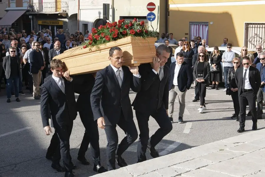 La visita al campo e il funerale di Alfredo Gavazzi