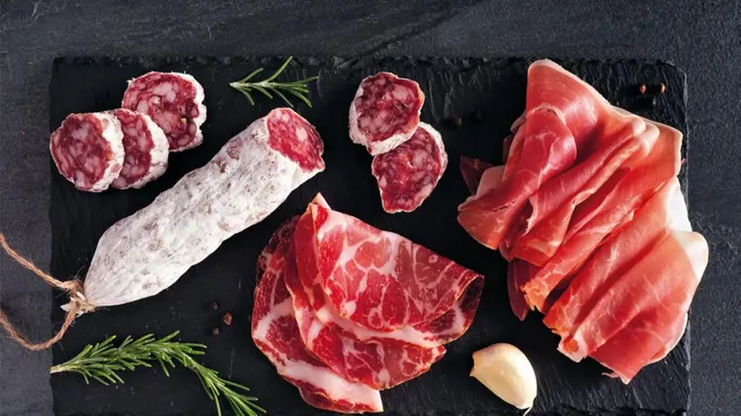 Conoscere i salumi per imparare a scegliere e mangiare bene e con gusto - Foto dal libro «I salumi bresciani - La storia, la tecnica, il gusto»