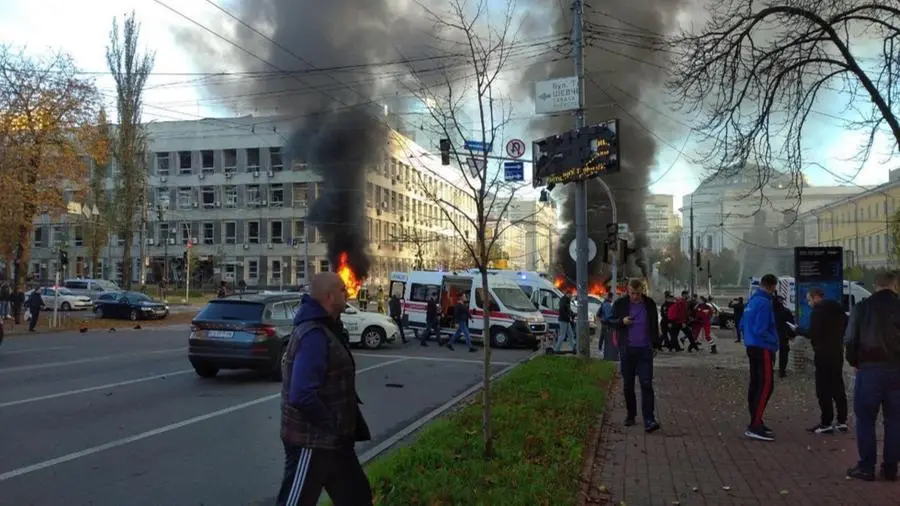 Le prime foto dei bombardamenti di Kiev