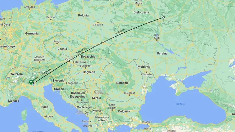 Oltre 1.600 km separano Ghedi dai confini russi - Immagine tratta da Google Maps