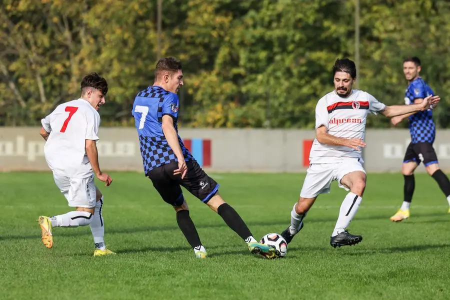 Calcio dilettanti, Promozione: Pavonese-Voluntas Montichiari 2-0