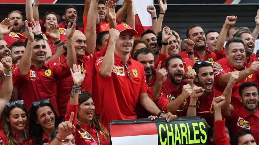 La festa per l’ultimo trionfo della Rossa a Monza, ottenuto da Leclerc nel 2019 - Foto © www.giornaledibrescia.it