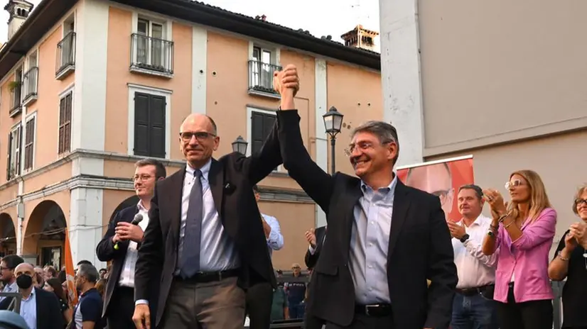 La prima tappa dell'ecotour di Enrico Letta da Brescia
