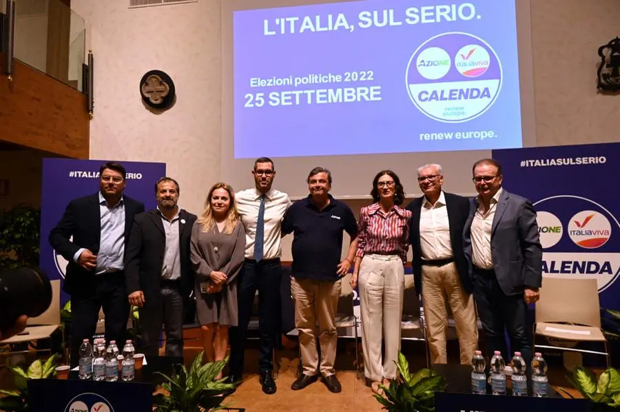 Carlo Calenda e i candidati bresciani all'auditorium Capretti