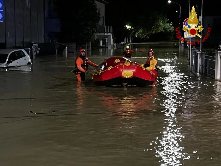 Maltempo: alluvione nelle Marche, morti e dispersi