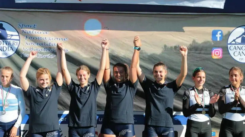 Canottieri Garda Salò, le giovanissime campionesse italiane del quattro di coppia Under 18