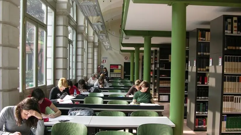 La biblioteca dell'Università Cattolica - © biblioteche.unicatt.it