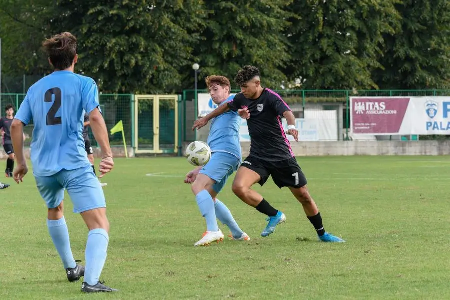 Calcio dilettanti, Promozione: Pro Palazzolo-La Sportiva Ome 0-1