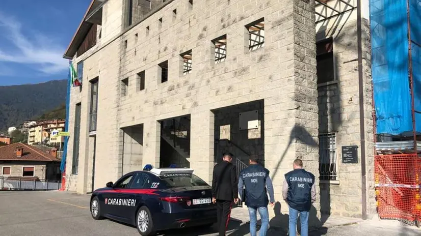 I carabineri in Municipio a Berzo Demo