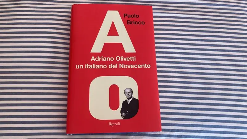 La copertina di Adriano Olivetti, un uomo del Novecento