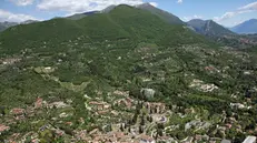 Veduta panoramica dell'entroterra di Gardone Riviera - © www.giornaledibrescia.it