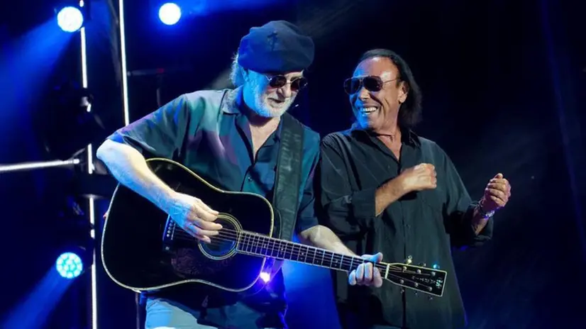 Francesco De Gregori e Antonello Venditti insieme sul palco - Foto © Roberto Panucci