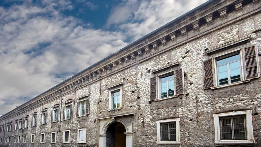 Il palazzo Martinengo di via San Martino della Battaglia - © www.giornaledibrescia.it