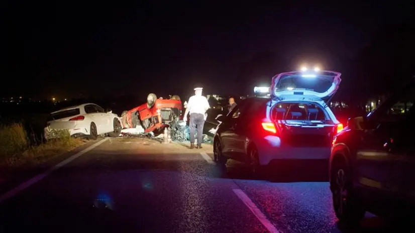 Le auto e la moto coinvolte nello schianto a Cervia - Foto da Corriere Romagna