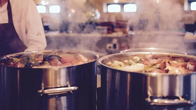 Le bollette, di questi tempi, hanno raggiunto prezzi altissimi anche per ristoranti e alberghi