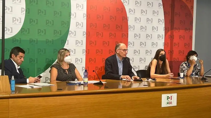 Enrico Letta durante la Direzione nazionale del Pd a Roma - Foto Ansa © www.giornaledibrescia.it
