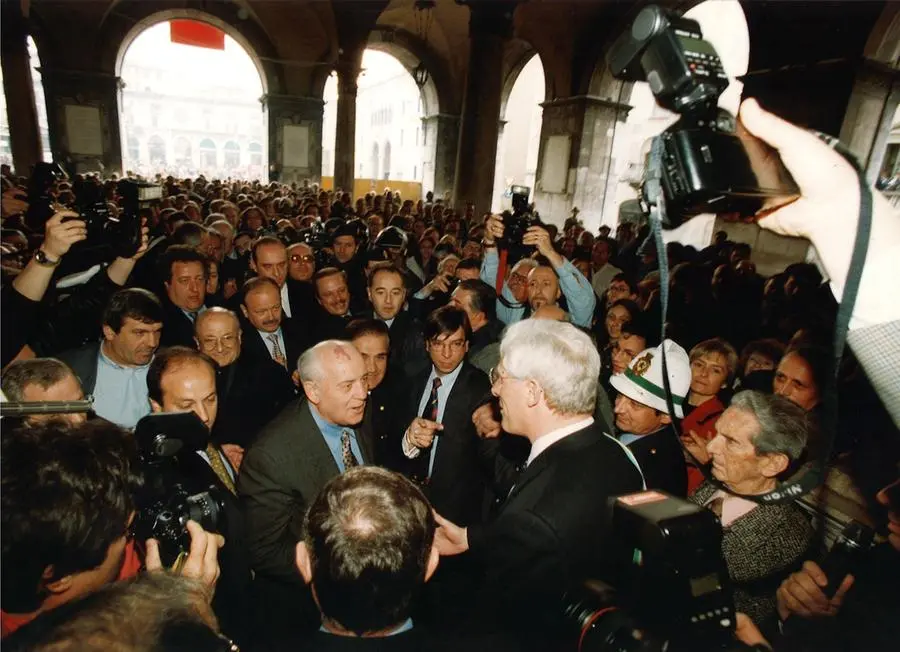 Mikhail Gorbaciov a Brescia nel 1999