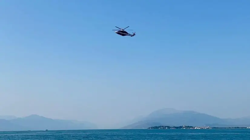 Le ricerche del 41enne disperso dal porto di Rivoltella