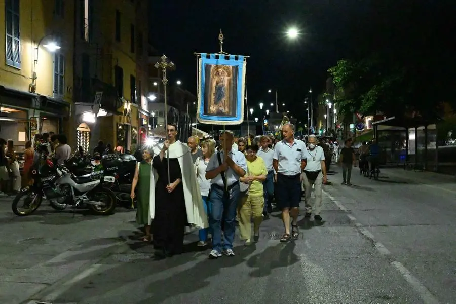 Madonna del Carmelo, in processione si prega anche per la pioggia