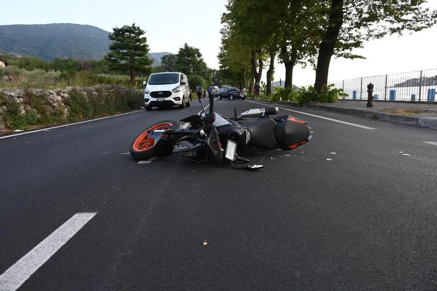 Il luogo dell'incidente dove ha perso la vita il 23enne