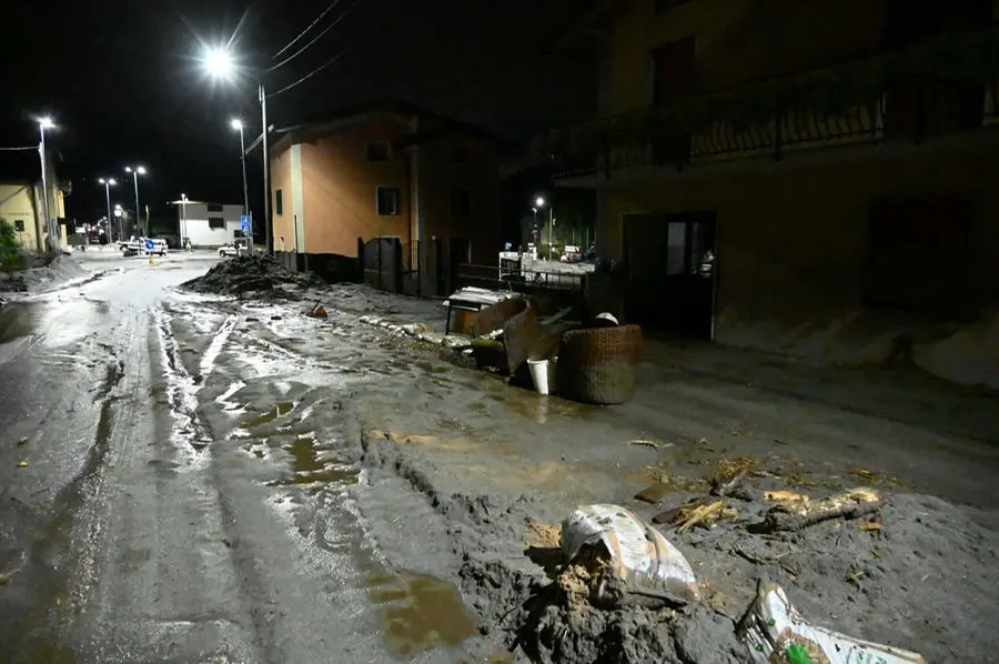 Deserto e distruzione: la prima notte dopo l'esondazione in Valcamonica
