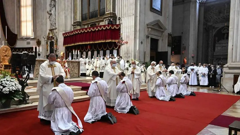 In Duomo l'ordinazione sacerdotale dei sei nuovi preti