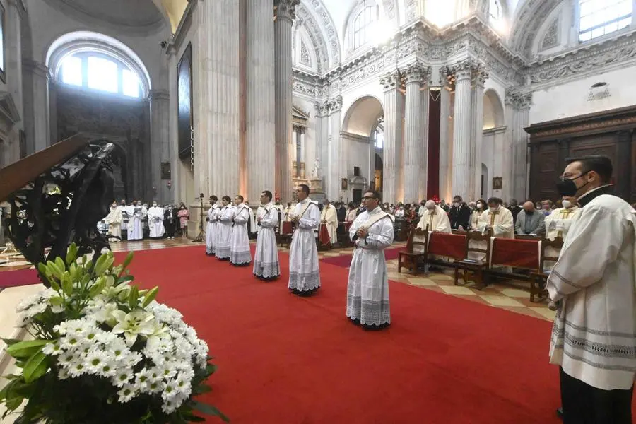 In Duomo l'ordinazione sacerdotale dei sei nuovi preti