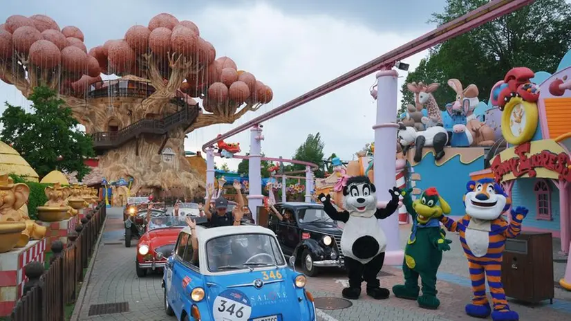 Le auto storiche a Gardaland