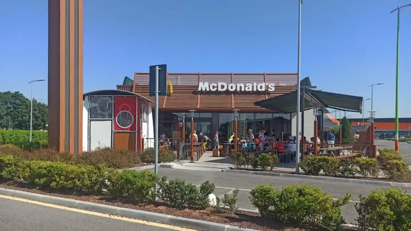 Il McDonald's al Base Retail Park di Ghedi