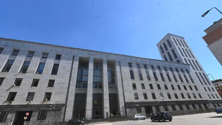 Il Palazzo di Giustizia di Milano dove vengono presentate le liste - Foto Marco Ortogni/Neg © www.giornaledibrescia.it