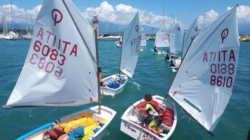 Un tripudio di giovani e scuole. L’offerta dei nostri laghi è quanto mai varia anche d’estate