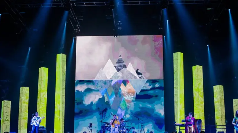 Il concerto dei Pinguini Tattici Nucleari a Montichiari