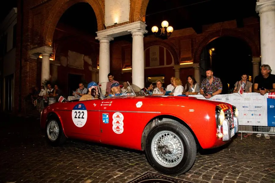 Mille Miglia 2022: il passaggio da Comacchio