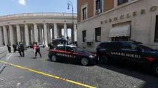 Paura in Vaticano, fuga con inseguimento e sparo