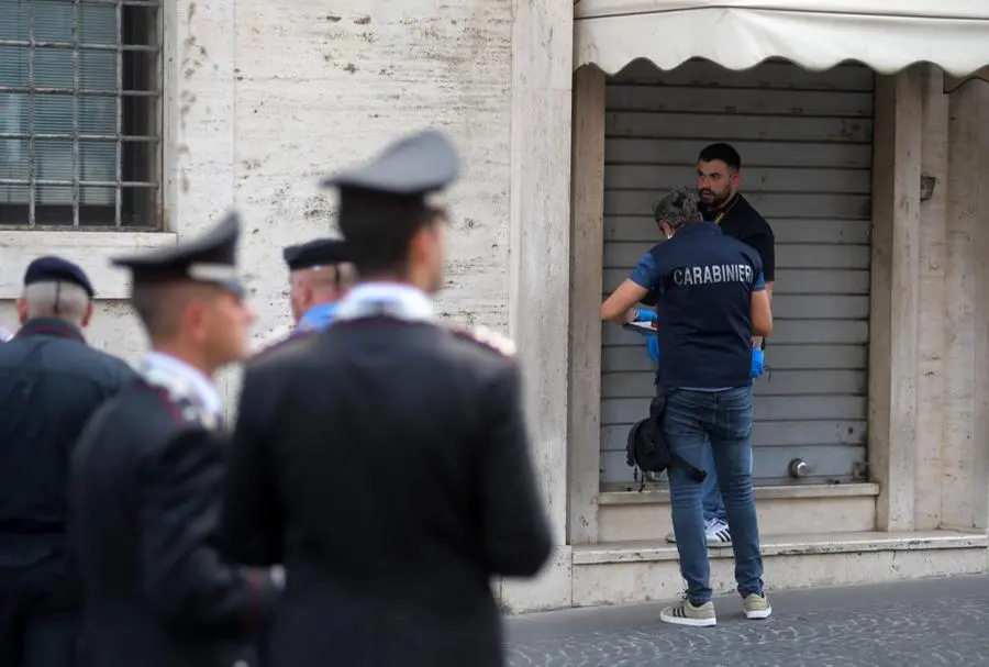 Paura in Vaticano, fuga con inseguimento e sparo