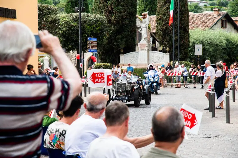 Mille Miglia 2022: il passaggio da Padenghe sul Garda