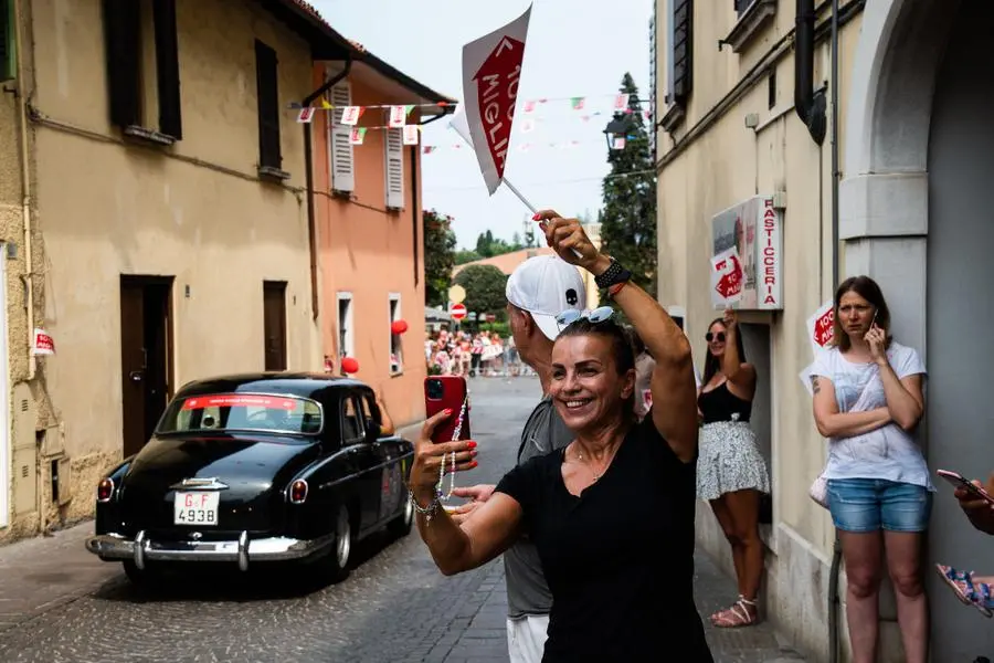 Mille Miglia 2022: il passaggio da Padenghe sul Garda