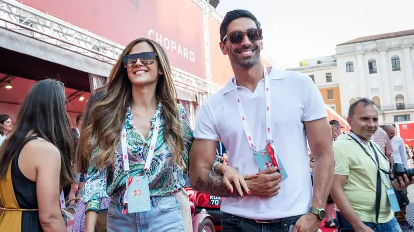 Mille Miglia vip, alle punzonature anche Giorgia Palmas e Filippo Magnini