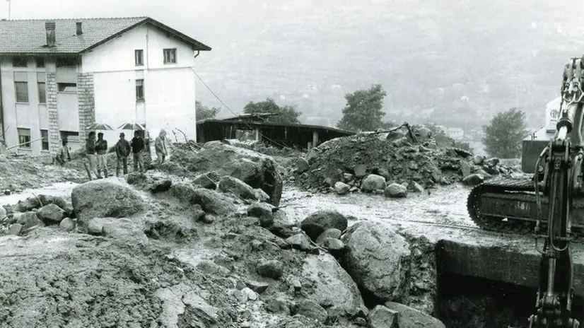 Una foto dei danni a Niardo nel 1987 - New Eden Group © www.giornaledibrescia.it
