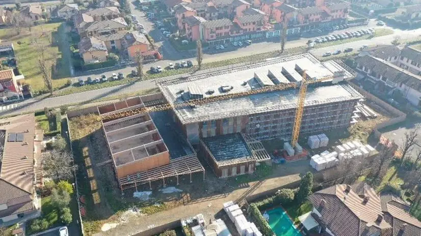 Il cantiere per la nuova scuola primaria di Castegnato - © www.giornaledibrescia.it