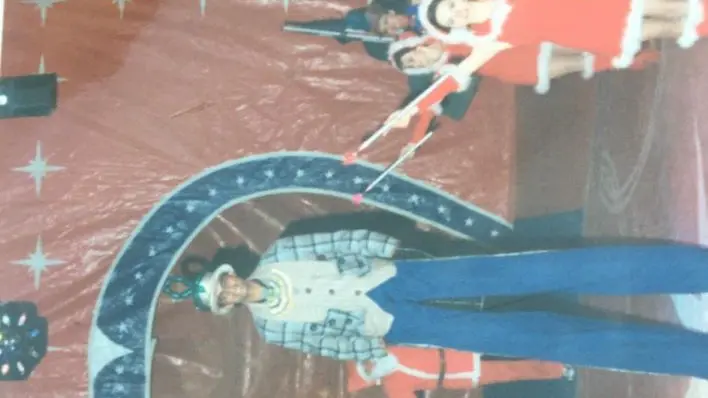 Rinku Saini quando lavorava al circo - © www.giornaledibrescia.it