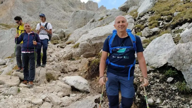 Tira verso il ghiacciaio dell'Adamello in occasione della ricerca sul cambiamento climatico