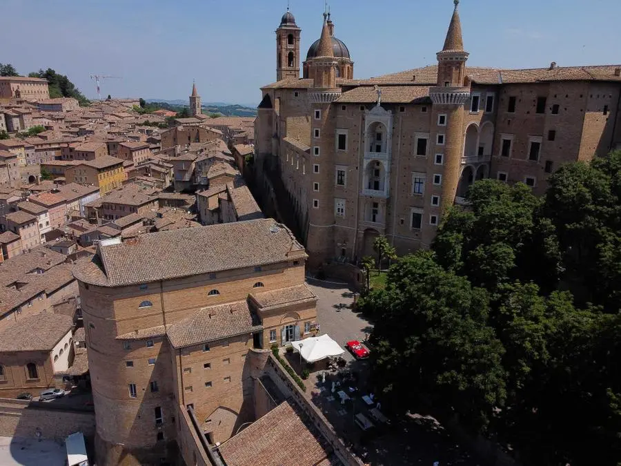 Mille Miglia 2022: il passaggio da Urbino
