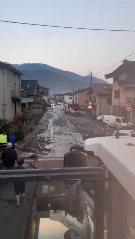 Fango e detriti hanno invaso le strade in Alta Valcamonica