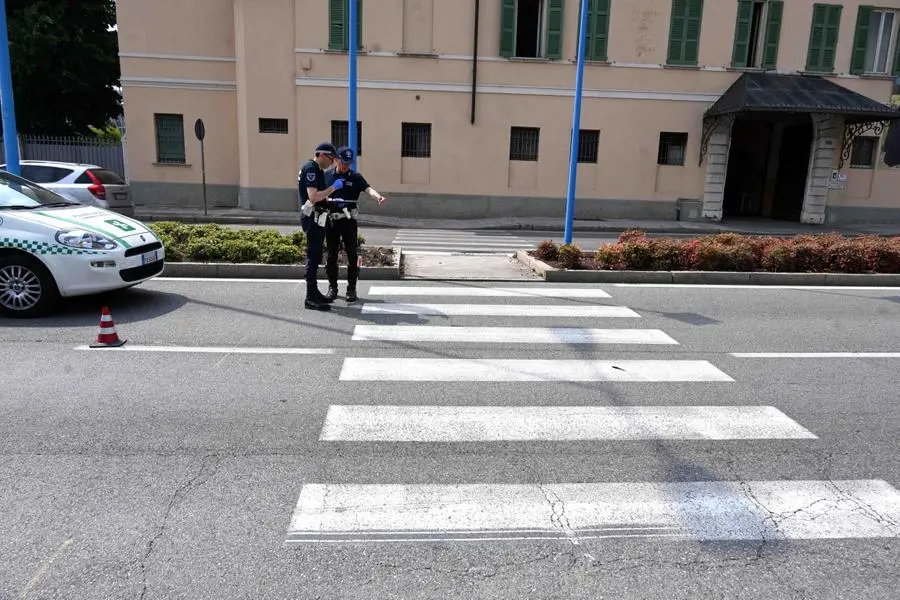 Le strisce pedonali di via San Zeno su cui la ragazza stava attraversando - Foto Marco Ortogni/Neg © www.giornaledibrescia.it