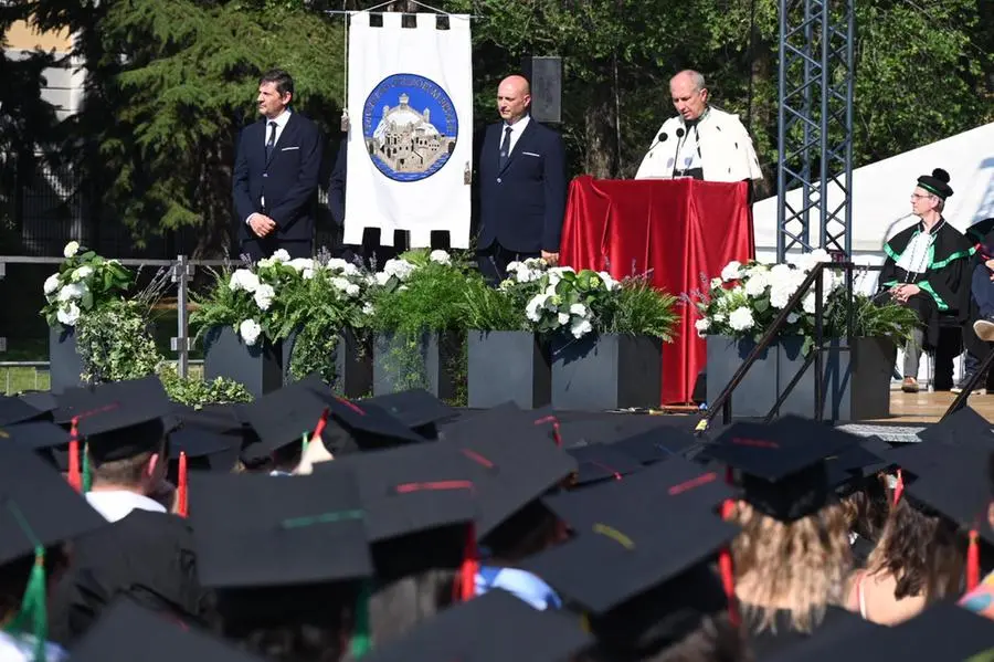 La cerimonia Ad Maiora per i laureati dell'Università degli Studi di Brescia a Campo Marte