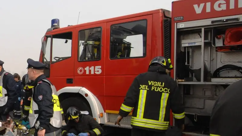 Vigili del fuoco e Polstrada in A4 (archivio)