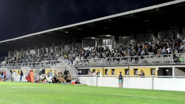 Uno scorcio delle tribune dello stadio San Michele di Calvisano - Foto Newreporter Papetti © www.giornaledibrescia.it