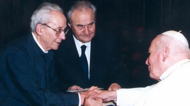 Giovanni Paolo II con il filosofo Paul Ricoeur e Camadini - © www.giornaledibrescia.it