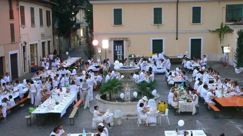 A Gussago torna anche la Cena in Bianco - © www.giornaledibrescia.it